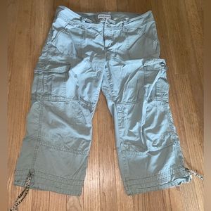 Aeropostale capris size 11/12